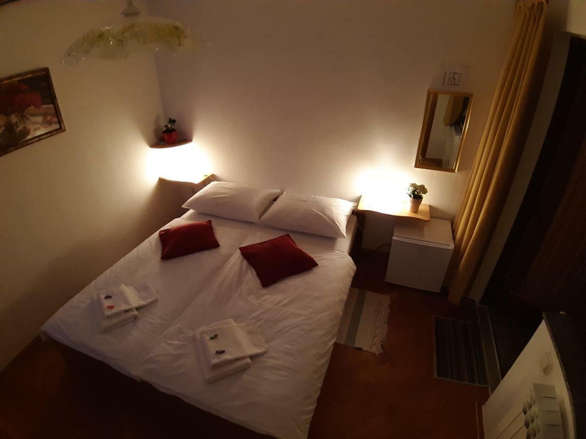 House Osana Hotel Grabovac  Bagian luar foto